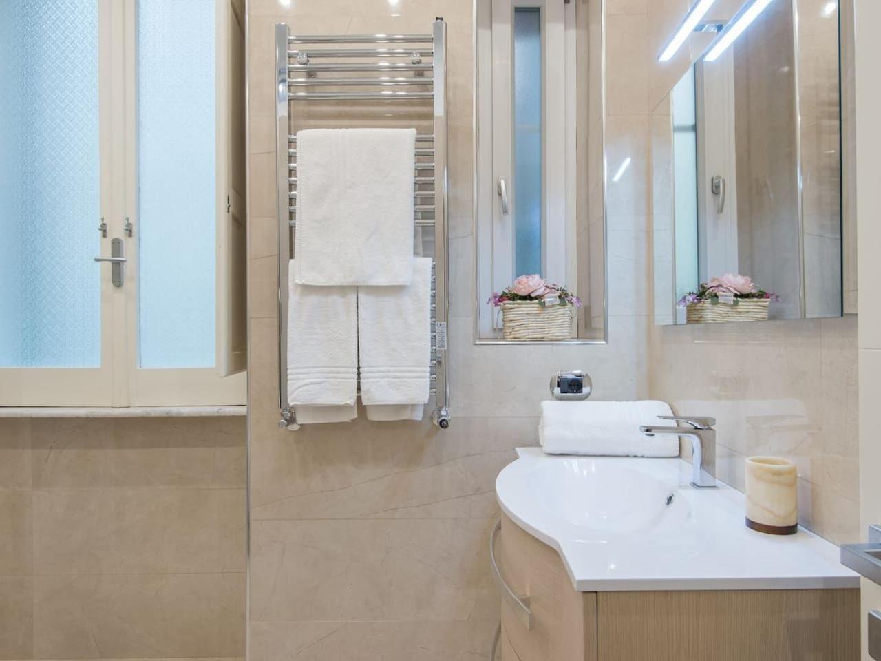 White House In Rome Apartment ภายนอก รูปภาพ